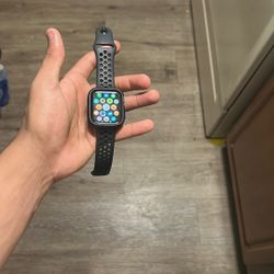 Apple Watch SE 