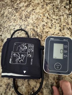 Blood pressure monitor