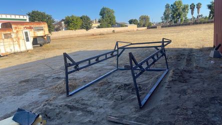 Extreme Duty Rack with 6 Built-in Tie-Downs