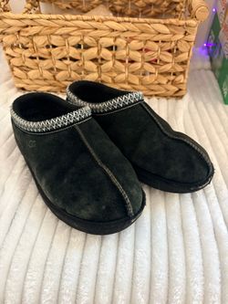 Uggs black tasman