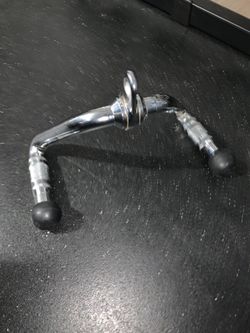 Neutral Grip Lat Pulldown Cable Attachment