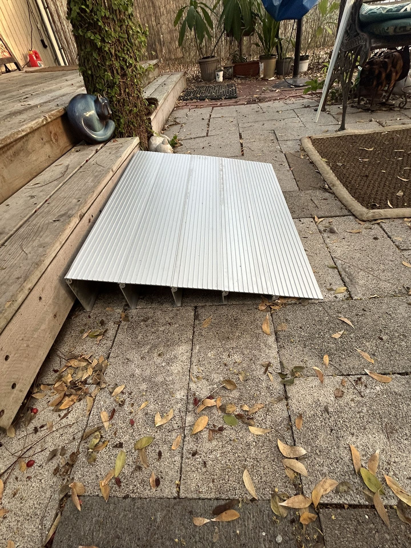 Like New Aluminum Ramp