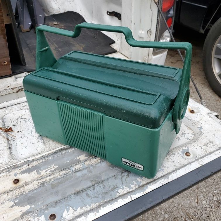 Stanley Aladdin Lunch Box for Sale in Maryville, TN - OfferUp