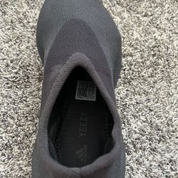 Yeezy Knit Rnr - Size 9