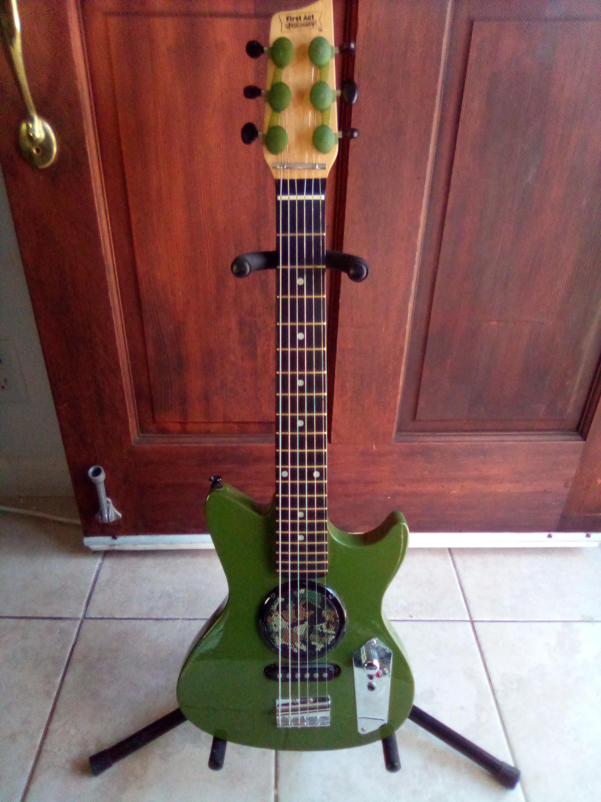 First Act Discovery Electric Guitar