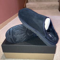 UGG Classic slip On Black Slippers 12 Men NEW WITH BOX / TAGS