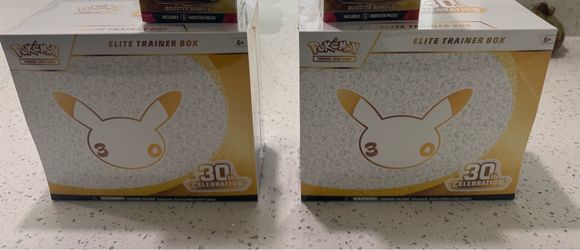 Pokemon 30th celebration Etb