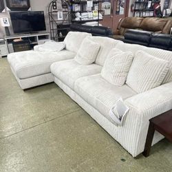 LINDYN IVORY 3-PIECE SECTIONAL
