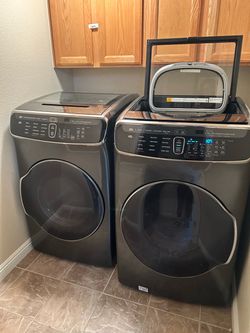 Samsung FlexWash Front Load Washer/Dryer Set