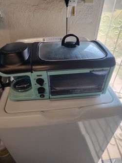Griddle,oven, coffee maker combo