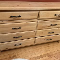 8 Drawer Dresser 