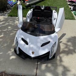 Kids Lamborghini Ride-On Car – Remote Control + Lights