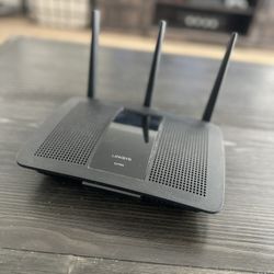 Linksys EA7500 Dual-Band Wi-Fi Router for