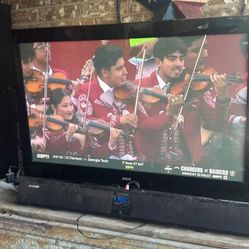 RCA TV with sound box