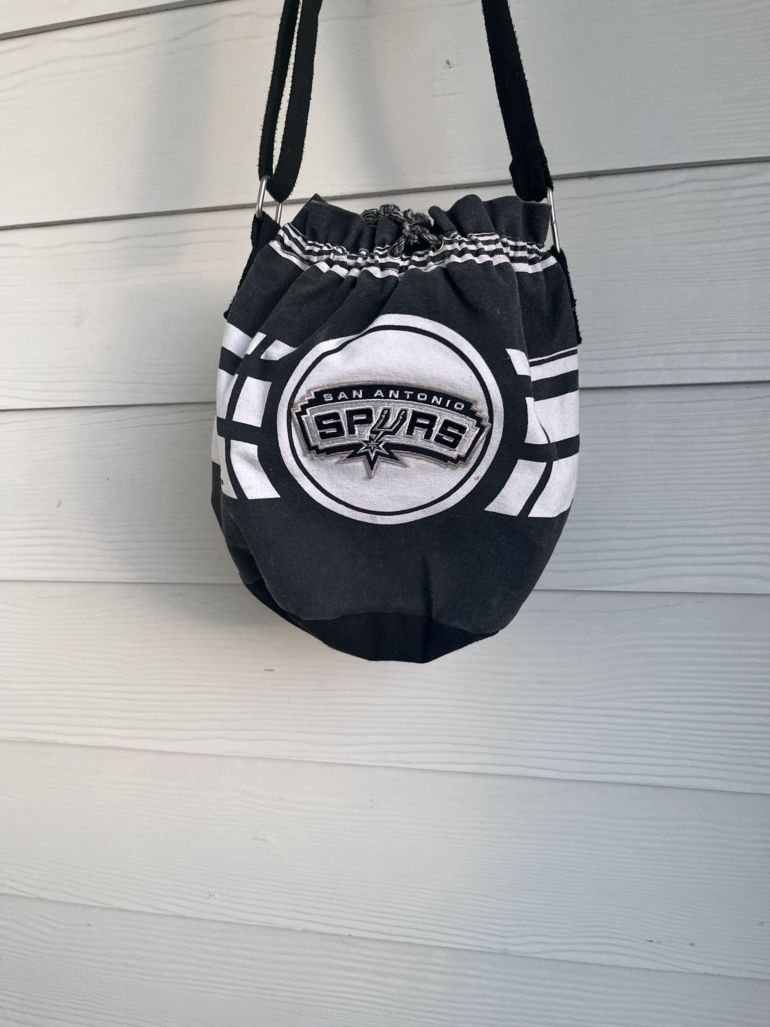 NBA Spurs hobo bag, black and white crossover
