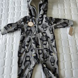 NEW Carters Baby Fleece Onesie (3mos)