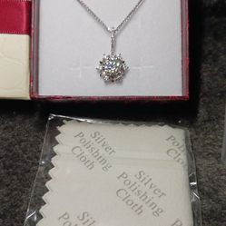 STERLING SILVER AND MOISSANITE NECKLACE 