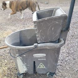 Commercial Grade Mop Bucket