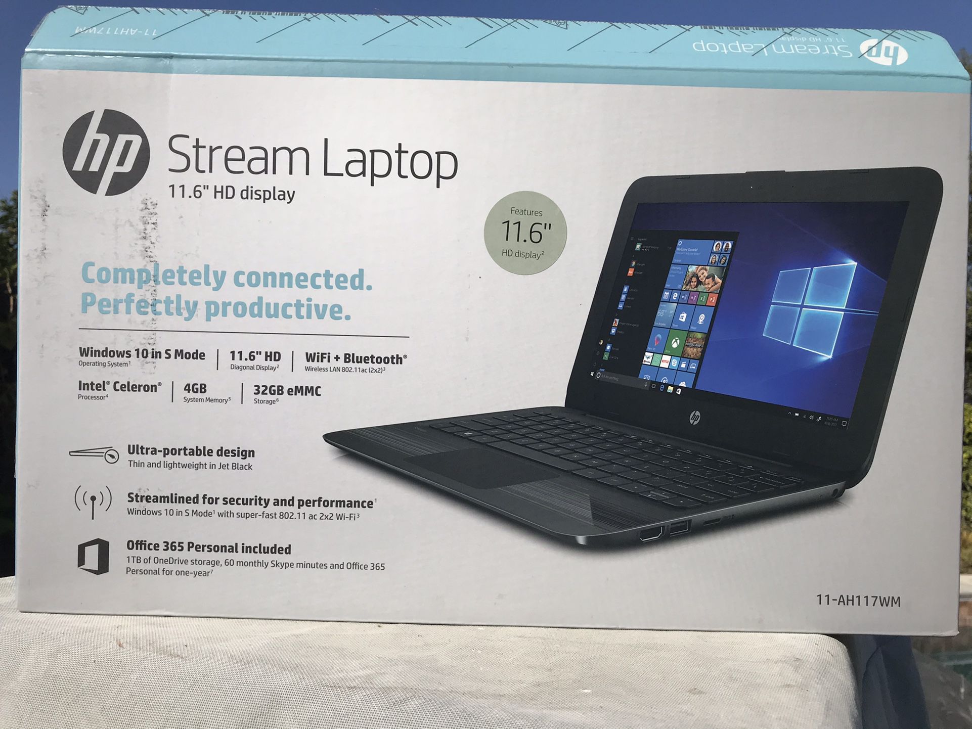 HP Stream laptop 11.6” HD Display