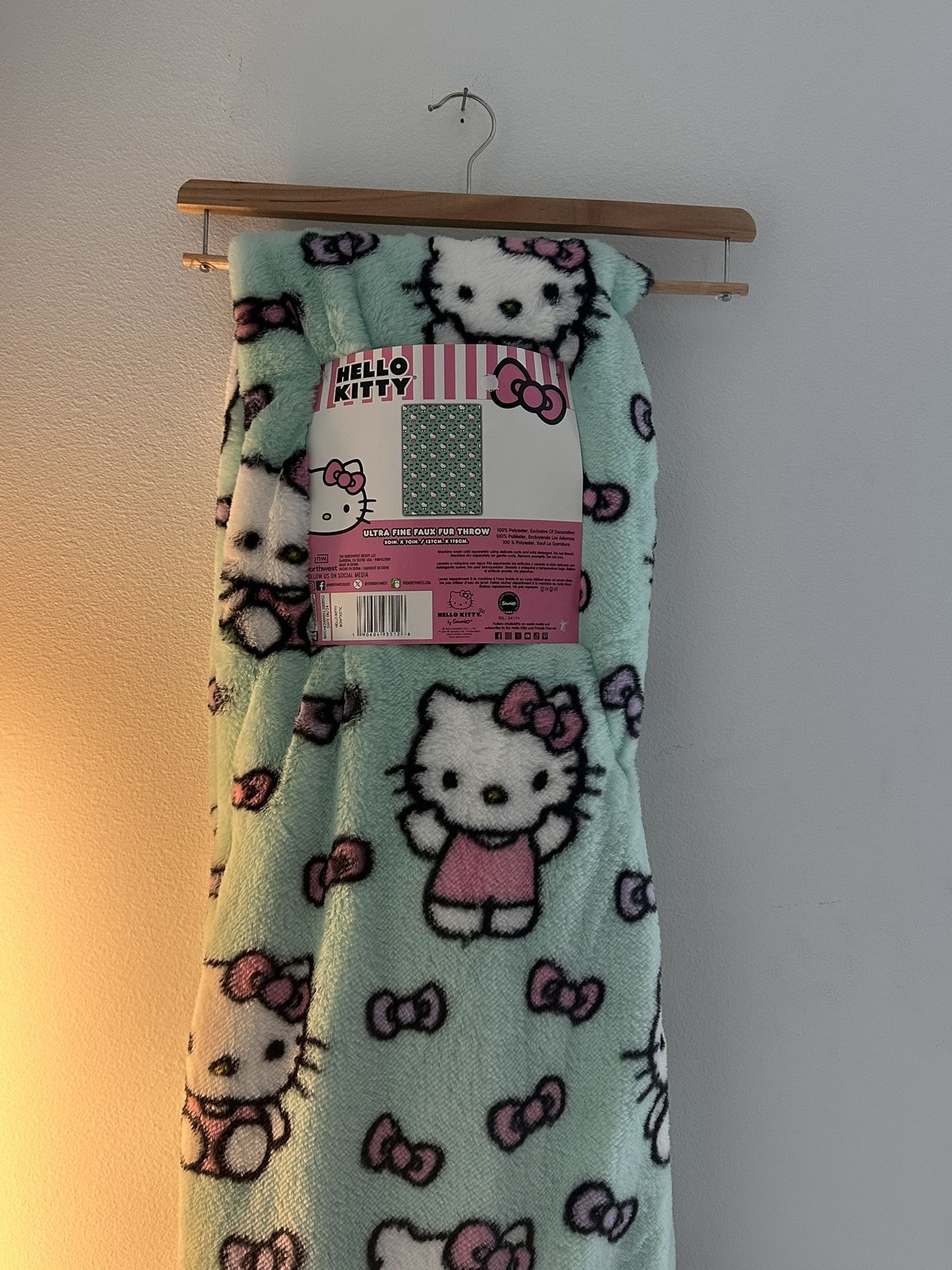 Hello Kitty Blanket