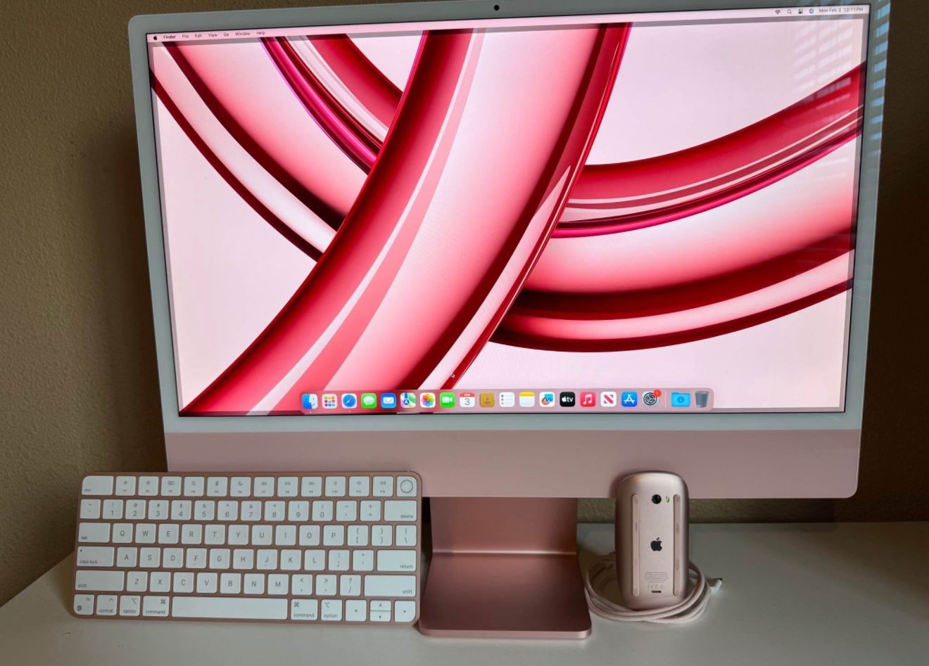 iMac M3 24” W/ 4.5k Liquid Retina Display