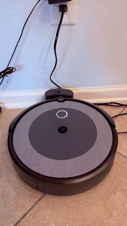 iRobot Roomba Combo i5 Robot Vacuum & Mop