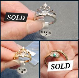 Crown Tiara Ring Size  8 
$6