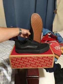 Never Used Vans Knu Skool