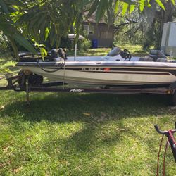 1989 Astro Bass Boat Mercury EFI 150 Hotfoot