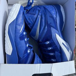 Nike Zoom Soldier VIII