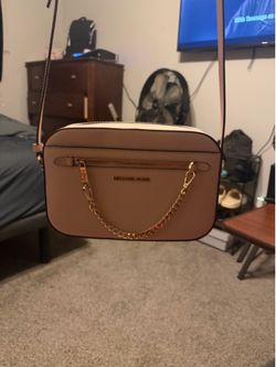 Micheal Kors Crossbody Light Pink