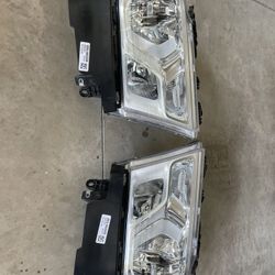 Headlights Ram 1500 Year 2019 To 2023 New Body 