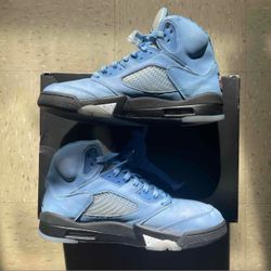 Air Jordan 5 Retros SE UNC Size 10.5 Mens