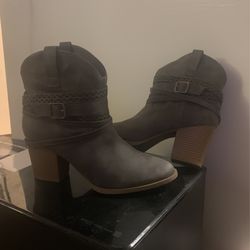 SO high heel boots