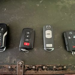 4 Remote Key Fobs Toyota, Ford, Mazda, GMC