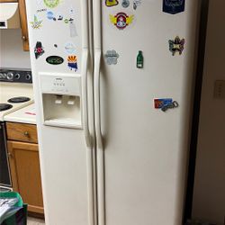 Refrigerator 