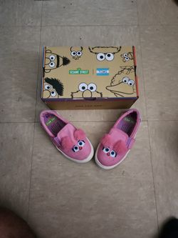 Toms