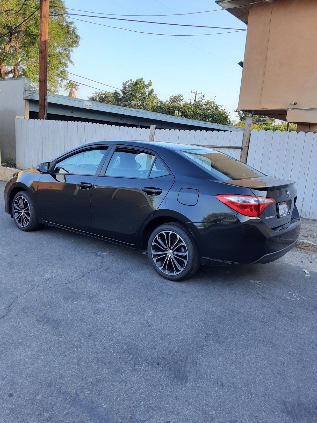 I'm selling my toyota Corolla s 2015 clean title power windows AC work NOT MECHANICAL PROBLEMS IS PERFECT WORK