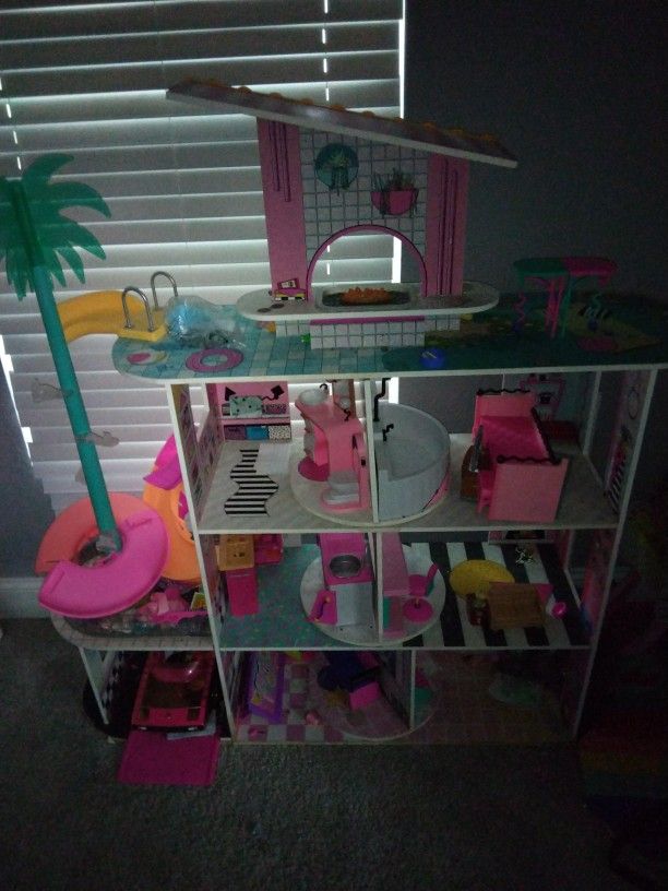 Large Dollhouse