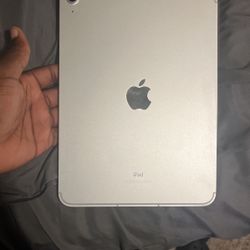 iPad Has Water Damage Looking To Sell Immediately 