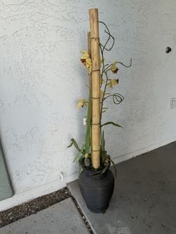 Bamboo With Vase from Africa 