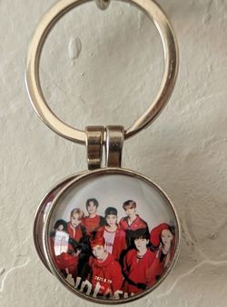 Straykids+BTS keychains $3