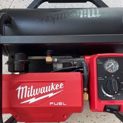 Milwaukee 2 gallon compact quiet compressor