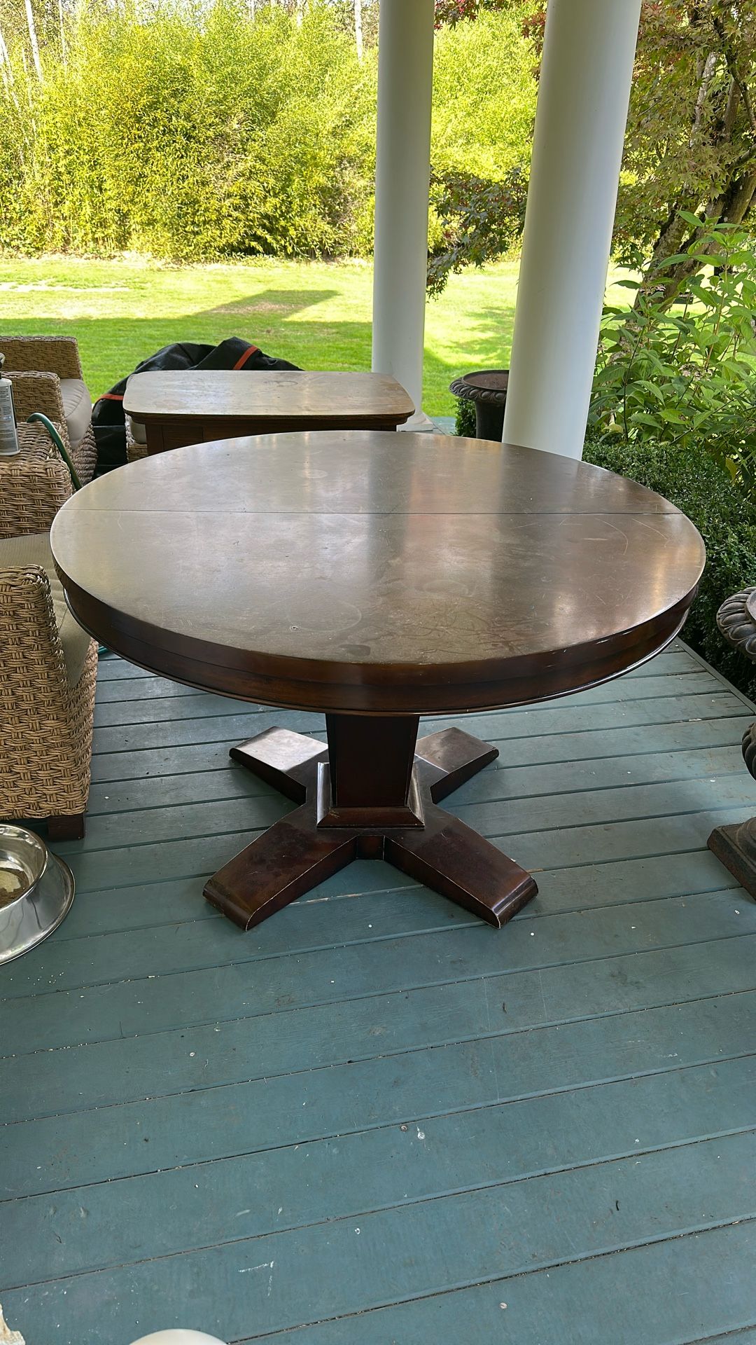 Free Dining Table