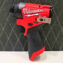 Milwaukee M12 1/4" Hex Impact Driver Fuel