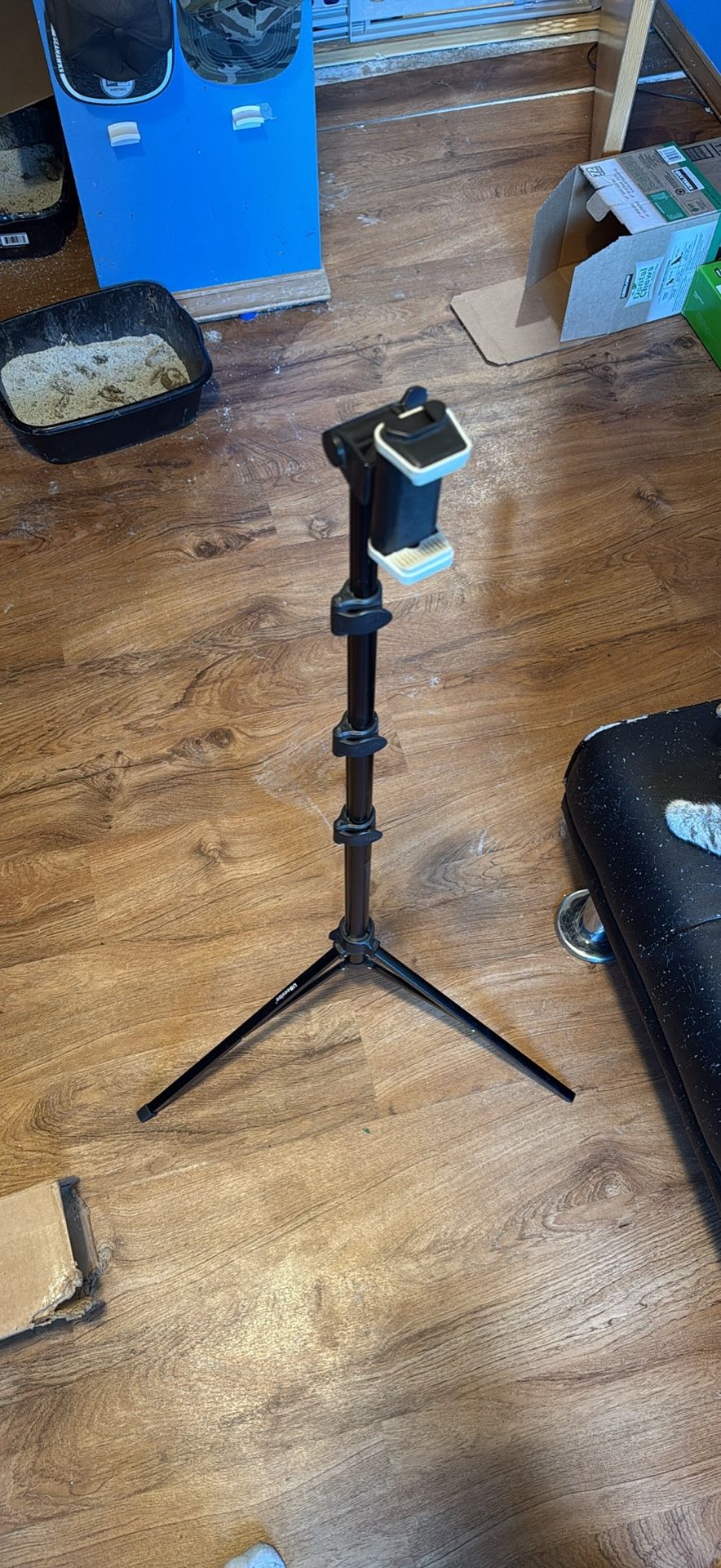 Tripod With Phone Mount Max Height 6 foot