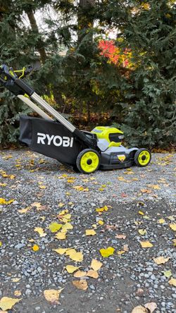Ryobi Electeic Lawnmower