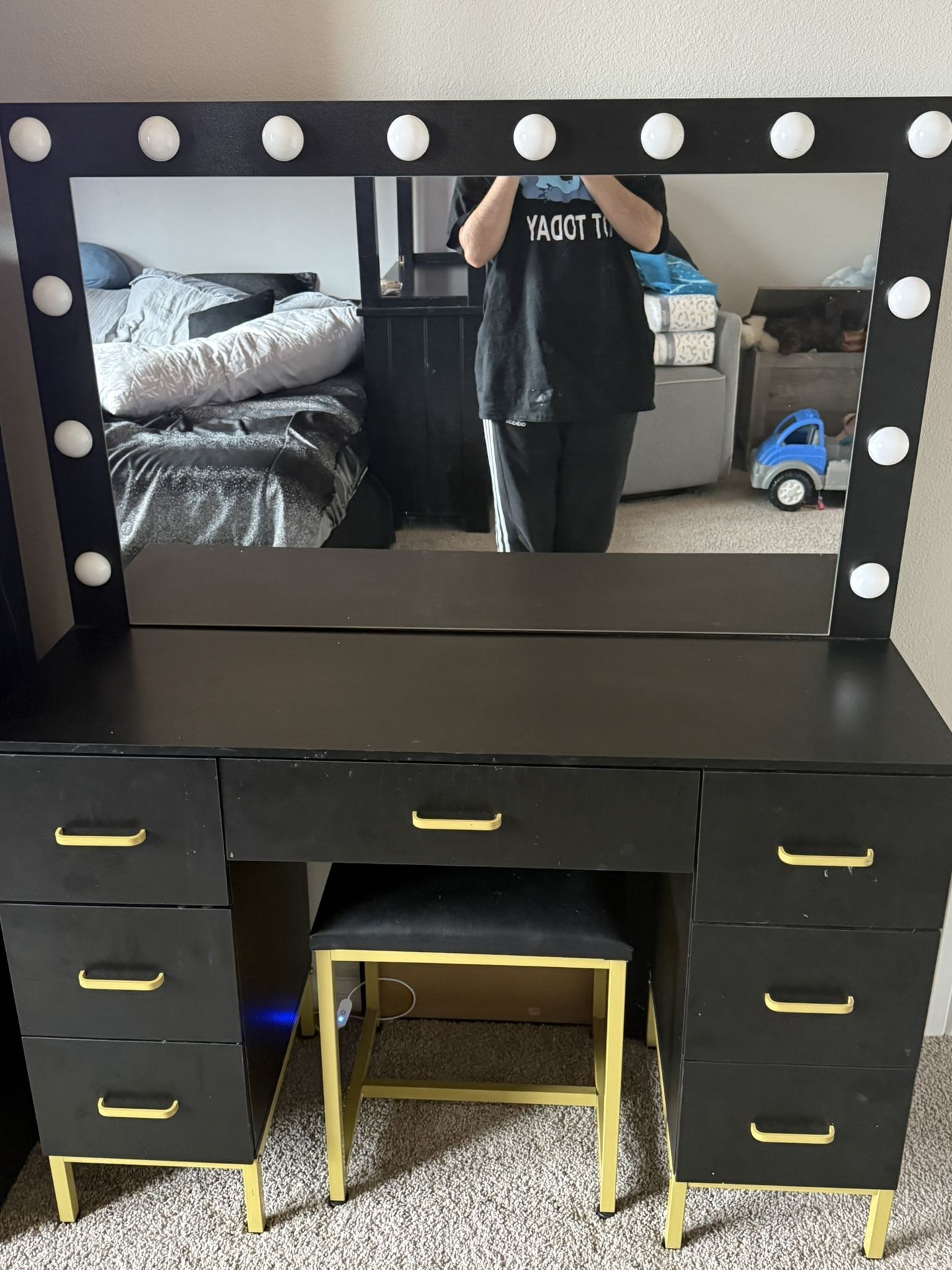 Black And Gold Vanity Set