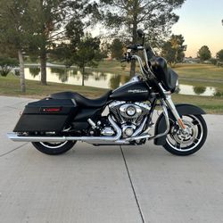 Low Mileage Harley Davidson Street Glide 