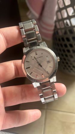 Burberry BU9000 SWISS MADE SAPPHIRE CRYSTAL silver watch